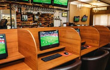 Crazy Monkey: Весёлый слот с обезьянкой, который дарит не только бананы, но и выигрыши!